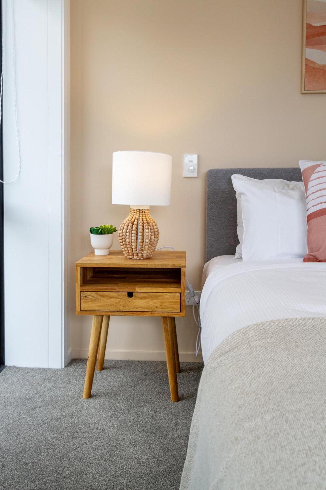 Modern City Lifestyle: 2 Bedroom 1 Bath Christchurch Exteriör bild